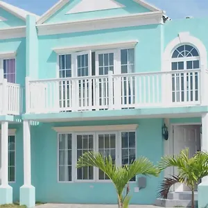 Holiday home Townhouse By The Bay, Little Bay Country Club ,negril, Orange Bay